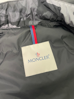 Жилет Moncler