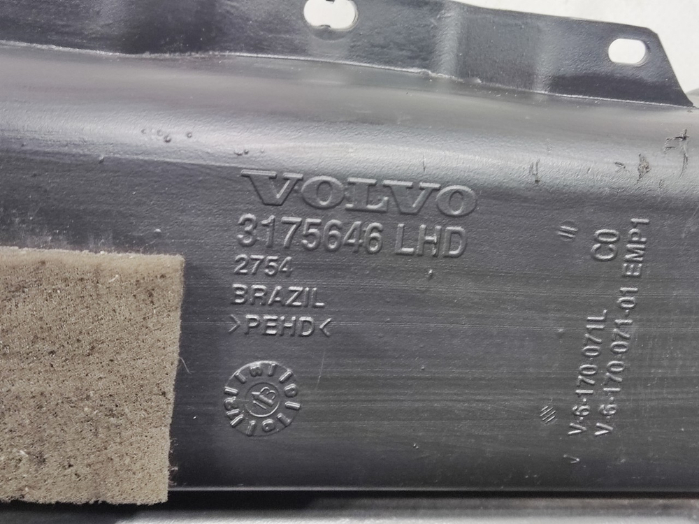 Воздуховод отопителя