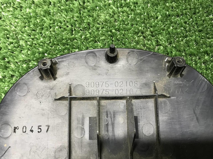 Эмблема решетки радиатора Lexus RX 4 (2019-2022)