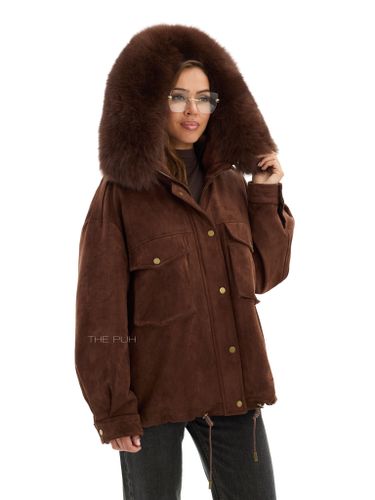 Объемная парка коричневого цвета из замши