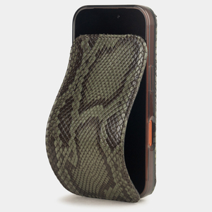 Чехол для iPhone 17 Pro Max кожаный, питон зеленого цвета