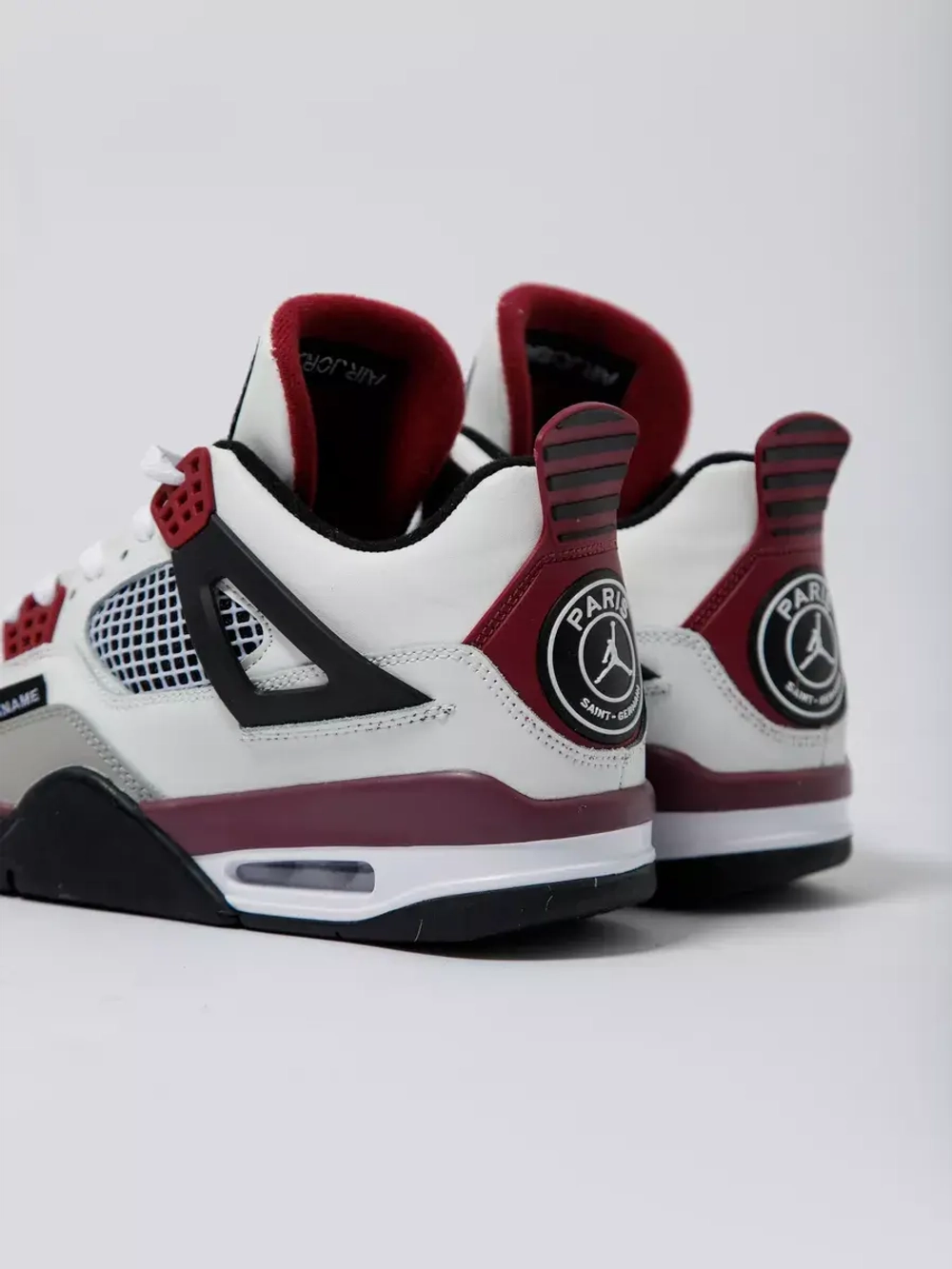 Кроссовки  JORDAN 4 RETRO (бел.-крас.)