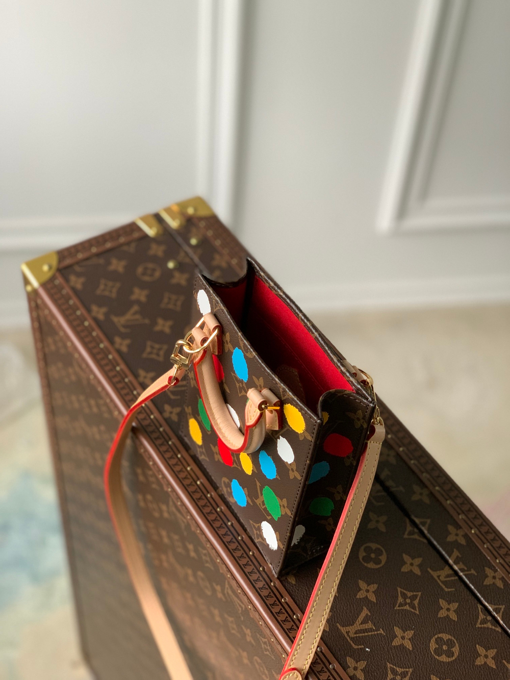 Louis Vuitton Petit Sac Plat