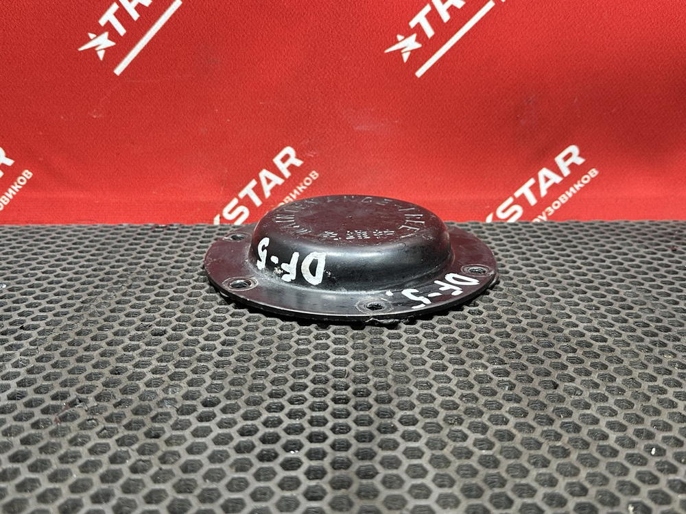 Крышка ступицы передней