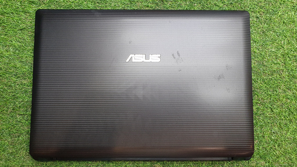 Ноутбук ASUS i5/4Gb