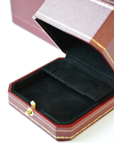 Футляр с оклейкой, серия "СЕРДЦЕЕДКА", 75х75х52 мм