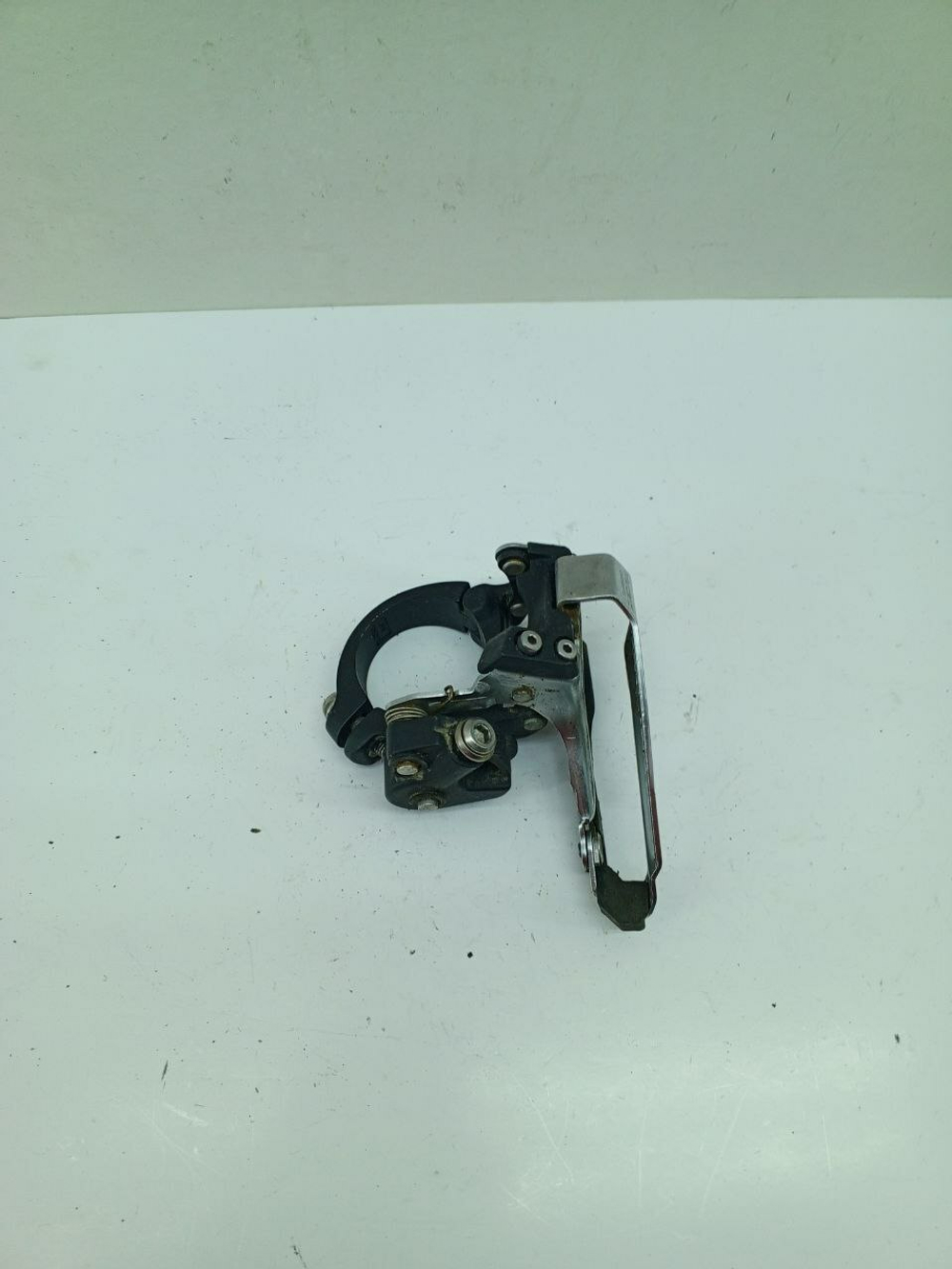 Переключатель на велосипед Shimano Deore FD-M6025