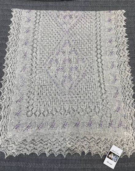 Пуховый палантин ажурный 150х60