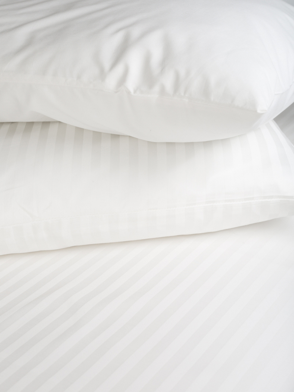 Наволочки 50х70 белые UTOPIA