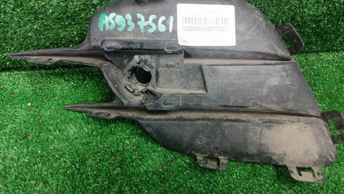 Решетка переднего бампера правая Mercedes GLC X253 (2015-2019) AMG