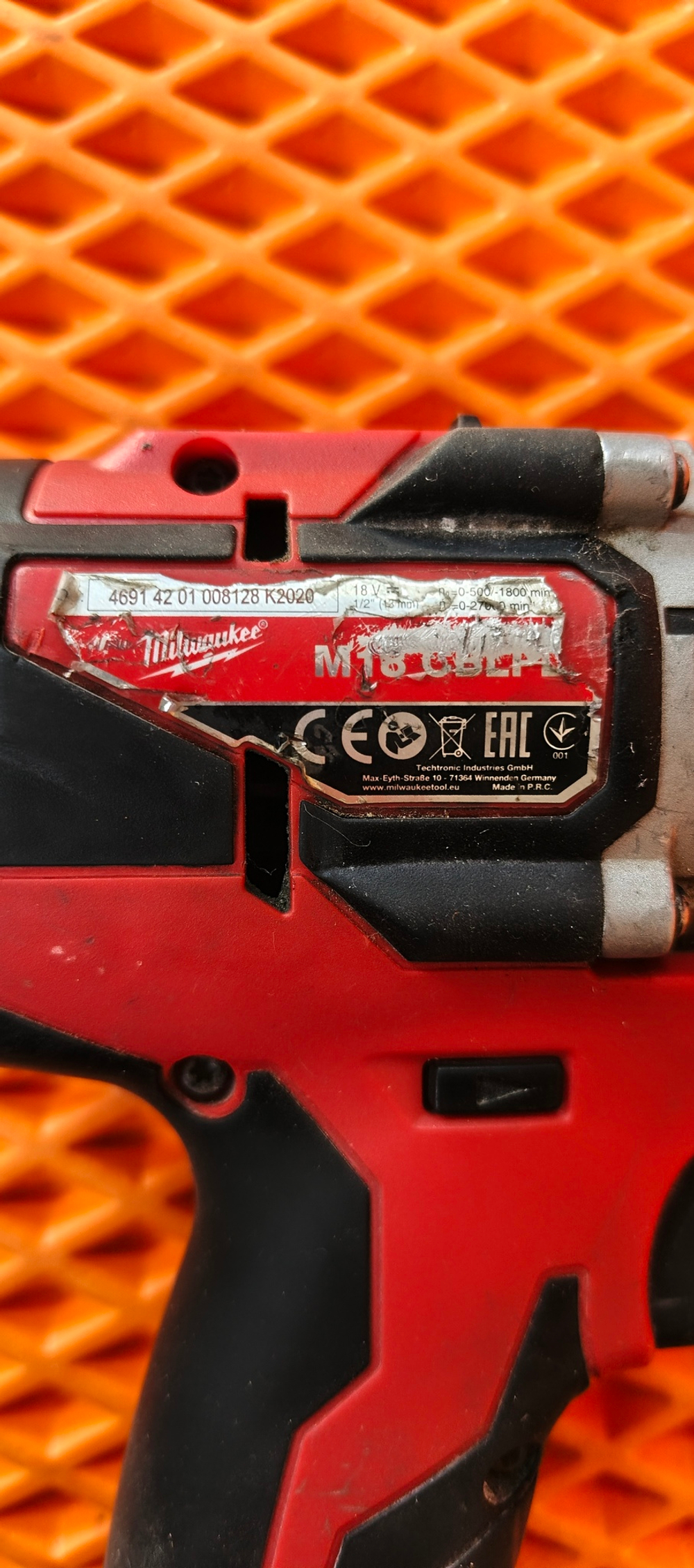 Аккумуляторная ударная дрель-шуруповерт Milwaukee M18 CBLPD-0