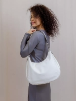 Сумка через плечо средняя классическая