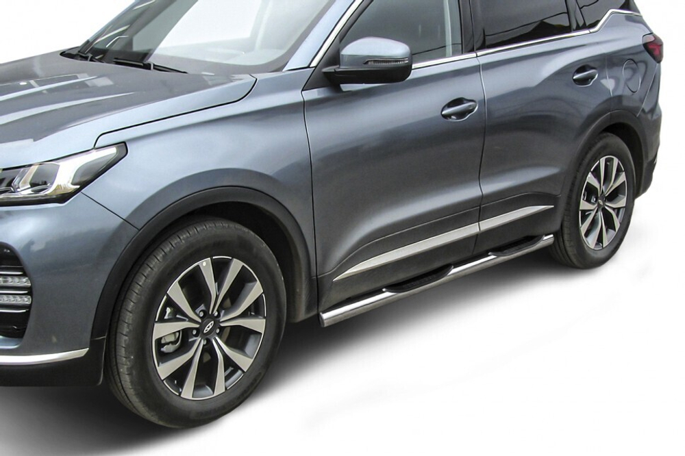 Пороги из нержавейки Chery Tiggo 7 Pro (2020-2023) d76 с проступями (черный цвет)