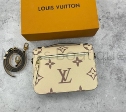 Бежевая сумка Pochette Metis Louis Vuitton