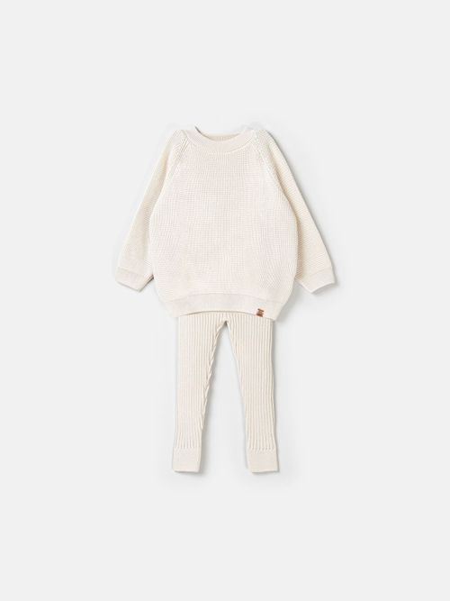 Костюм вязаный 