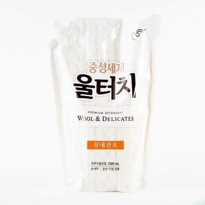 Концентрированный гель для стирки Wool Touch для шерсти и деликатных тканей 1300 мл, мягкая упаковка