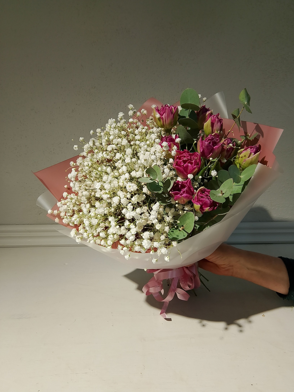 Букет из гипсофилы и тюльпанов (Сборный0002)