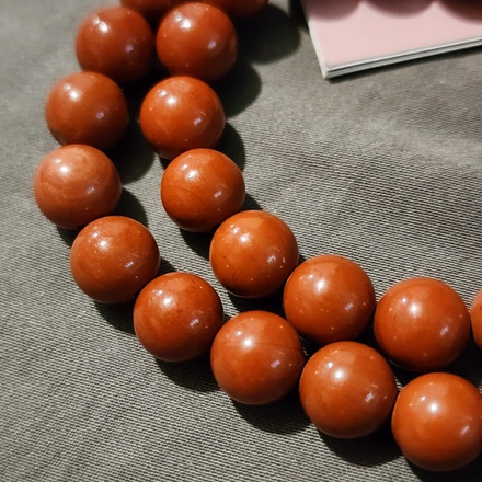 Яшма(нить 19см), гладкий шар 8мм