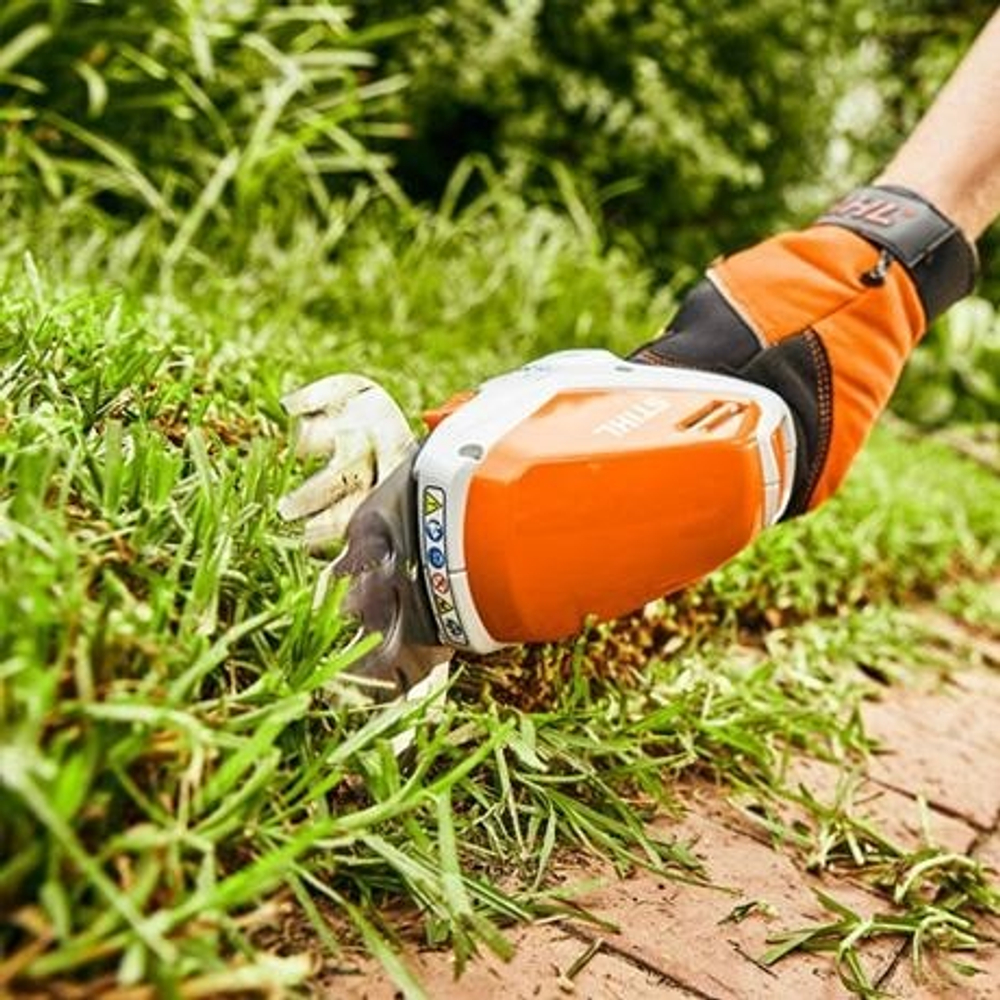 Ножницы-кусторез аккумуляторные STIHL HSA 26 Телескопическая штанга HA030113516кк