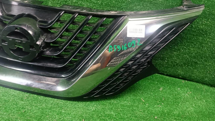 Решетка радиатора Nissan Murano Z52 (2014-2022)