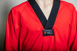 Добок WT Tusah Evo Uniform Male Dan красный