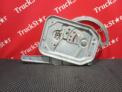 Стеклоподъемник правый