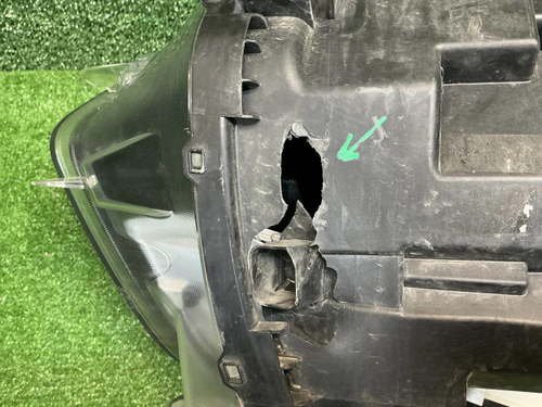 Фара правая Hyundai Santa Fe 4 (2018-2021) LED