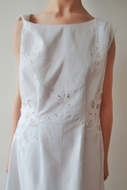 Платье асимметричного кроя