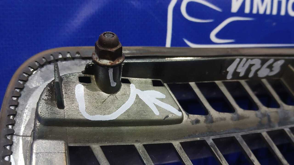 Решетка радиатора TOYOTA PROGRES 2001-2007