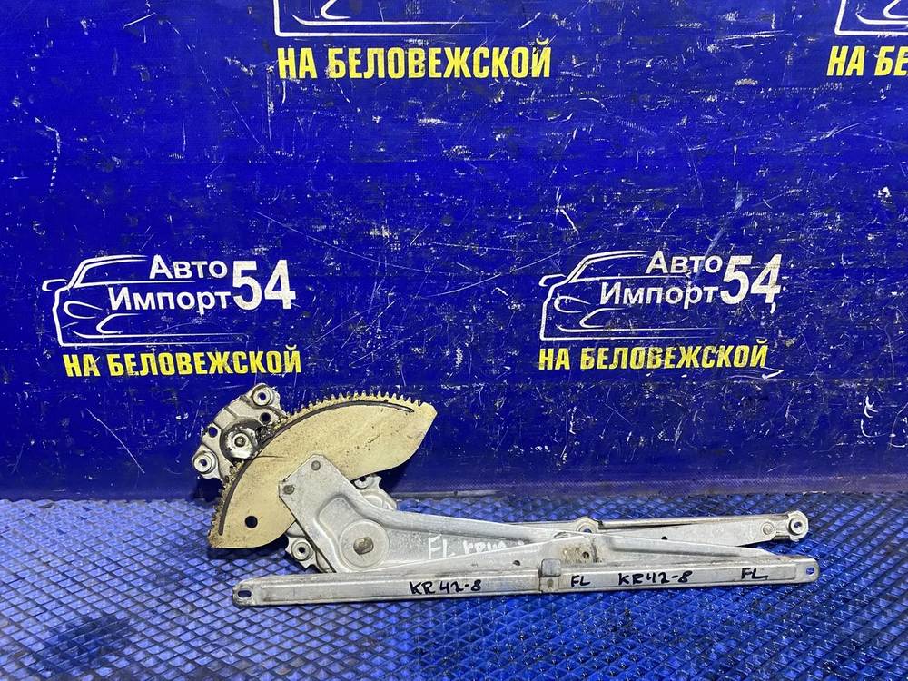 Стеклоподъемник передний левый TOYOTA LITEACE 1999