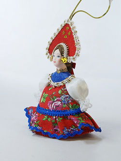 Кукла-подвеска в сарафане с воланами