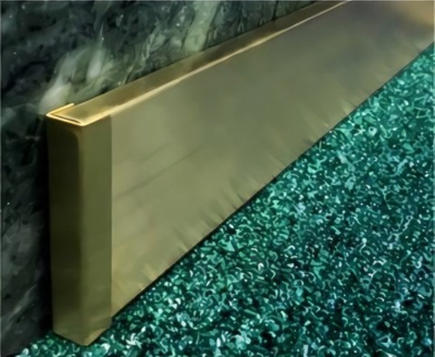 Латунный прямоугольный плинтус BU, антик