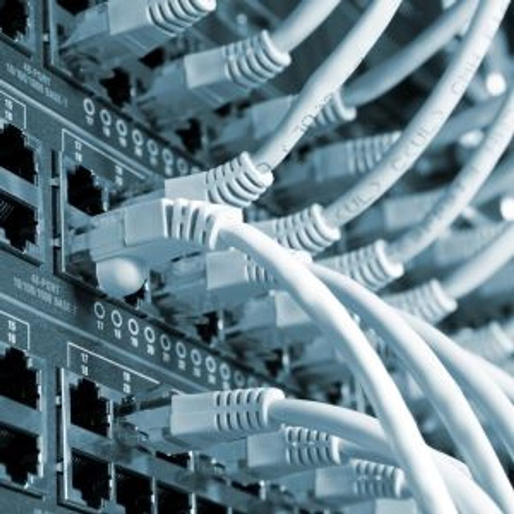 Кабель витая пара омедненный F/UTP, CCA, CAT 5e, PVC, 4PR, 24AWG, внутренний, однопроволочный, серый