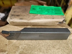 Резец отрезной 25х16х140 Т15К6 3шт