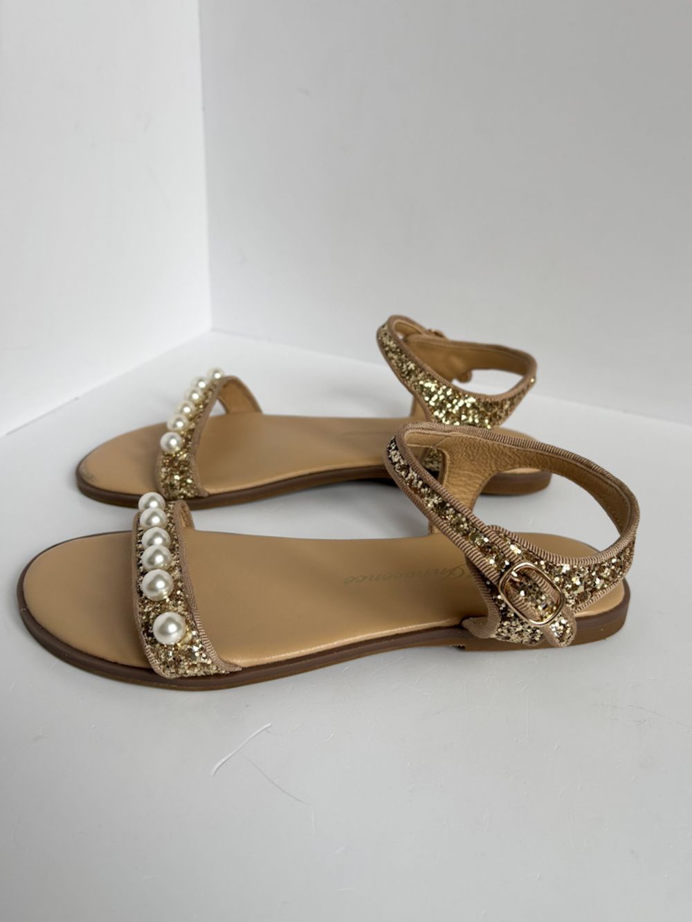 Кожаные босоножки Age of Innocence, 33