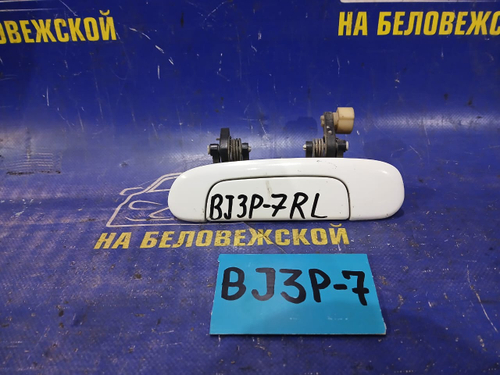 Ручка двери задней левой внешняя MAZDA FAMILIA 2001