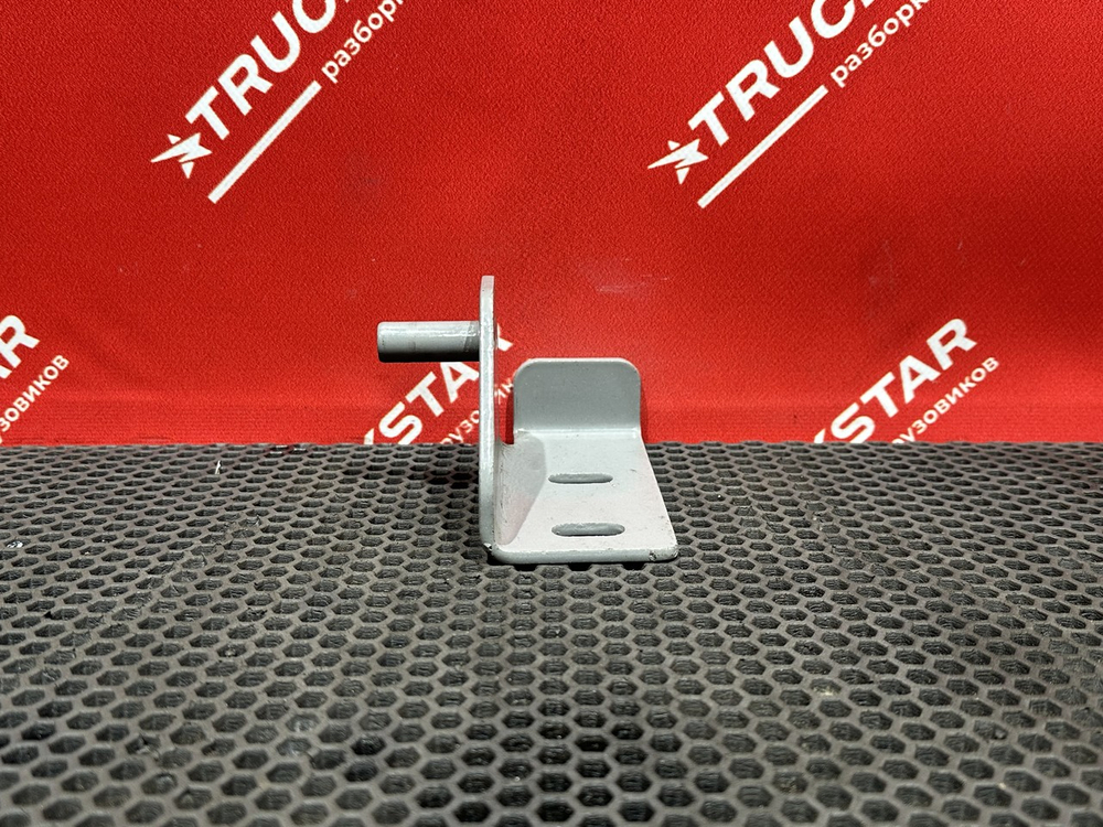 Кронштейн спальника правый 2023г