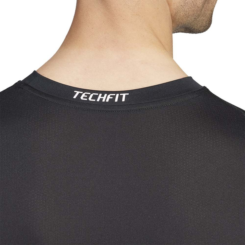 Баскетбольная футболка adidas Techfit Training Long Sleeve Tee Black