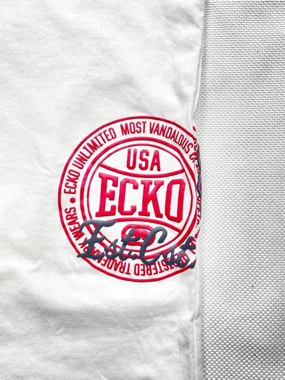 Футболка с капюшоном без рукавов от Savitar Tribal Emerica