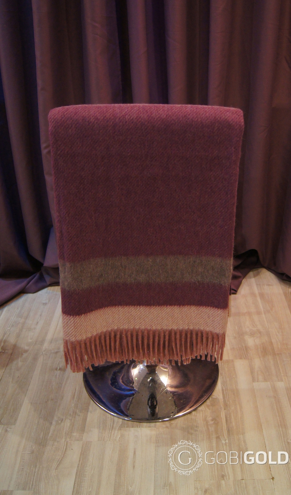 Плед из шерсти Альпаки 150x200 см. - фиолетовый (арт. AGG002)