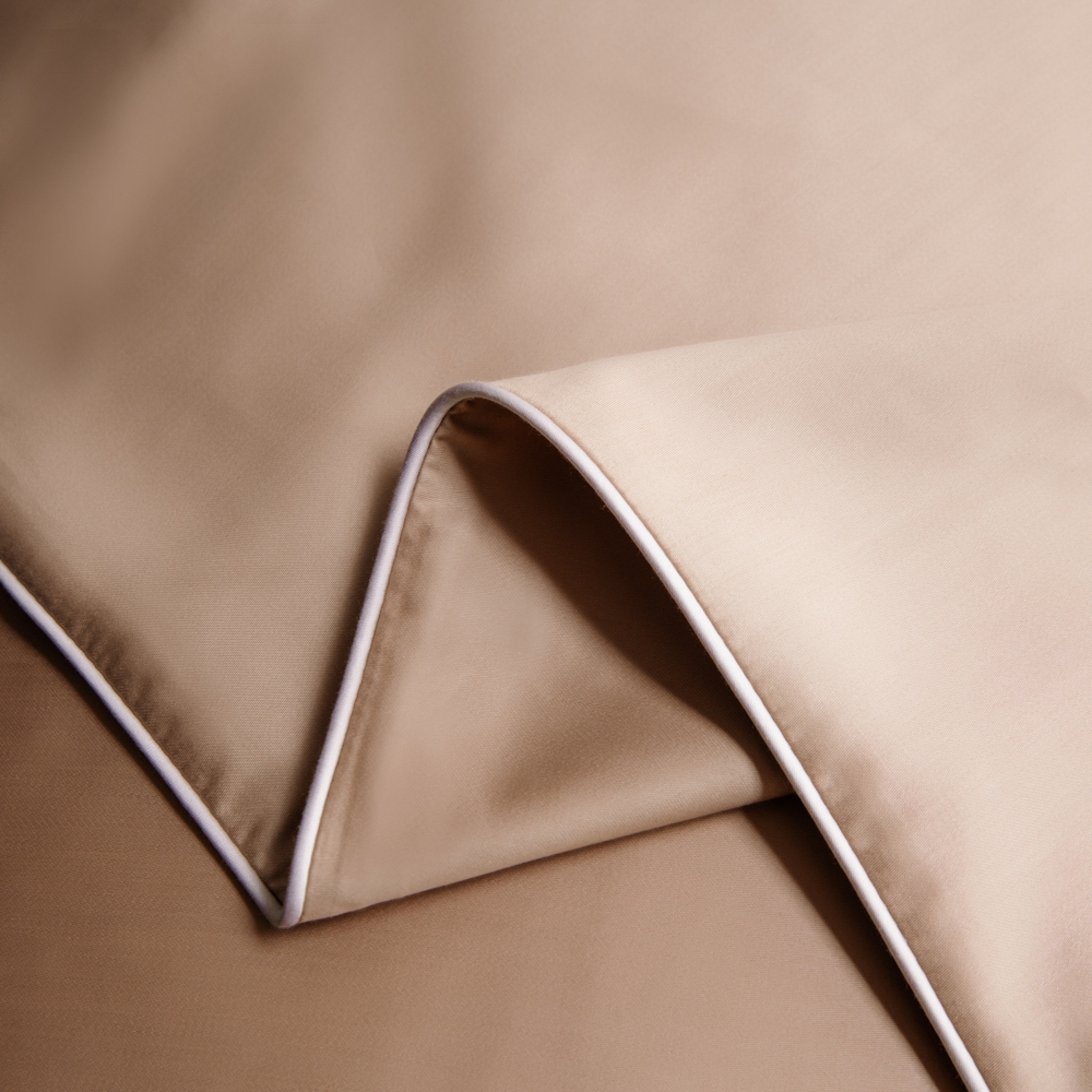 КПБ Однотонный Сатин Премиум на резинке OCPR010, Семейный, 4 наволочки, простынь 160*200*30