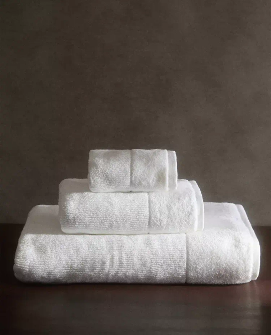 ZARA HOME ПОЛОТЕНЦЕ ИЗ РЕЛЬЕФНОЙ ТКАНИ, БЕЛЫЙ