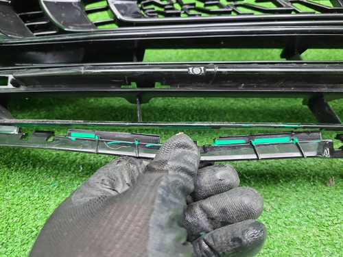 Решетка радиатора Geely Coolray (2019-2024)