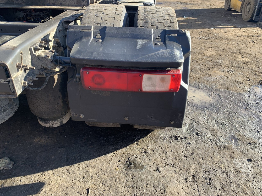 Крыло заднее задняя часть в сборе