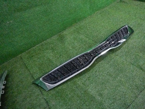 Решетка радиатора KIA Rio 4 X-Line (2017-2020)