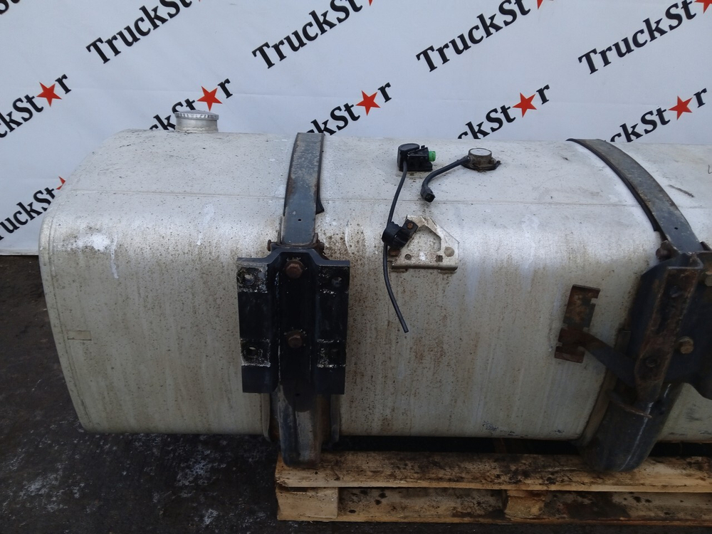 Бак топливный 850L