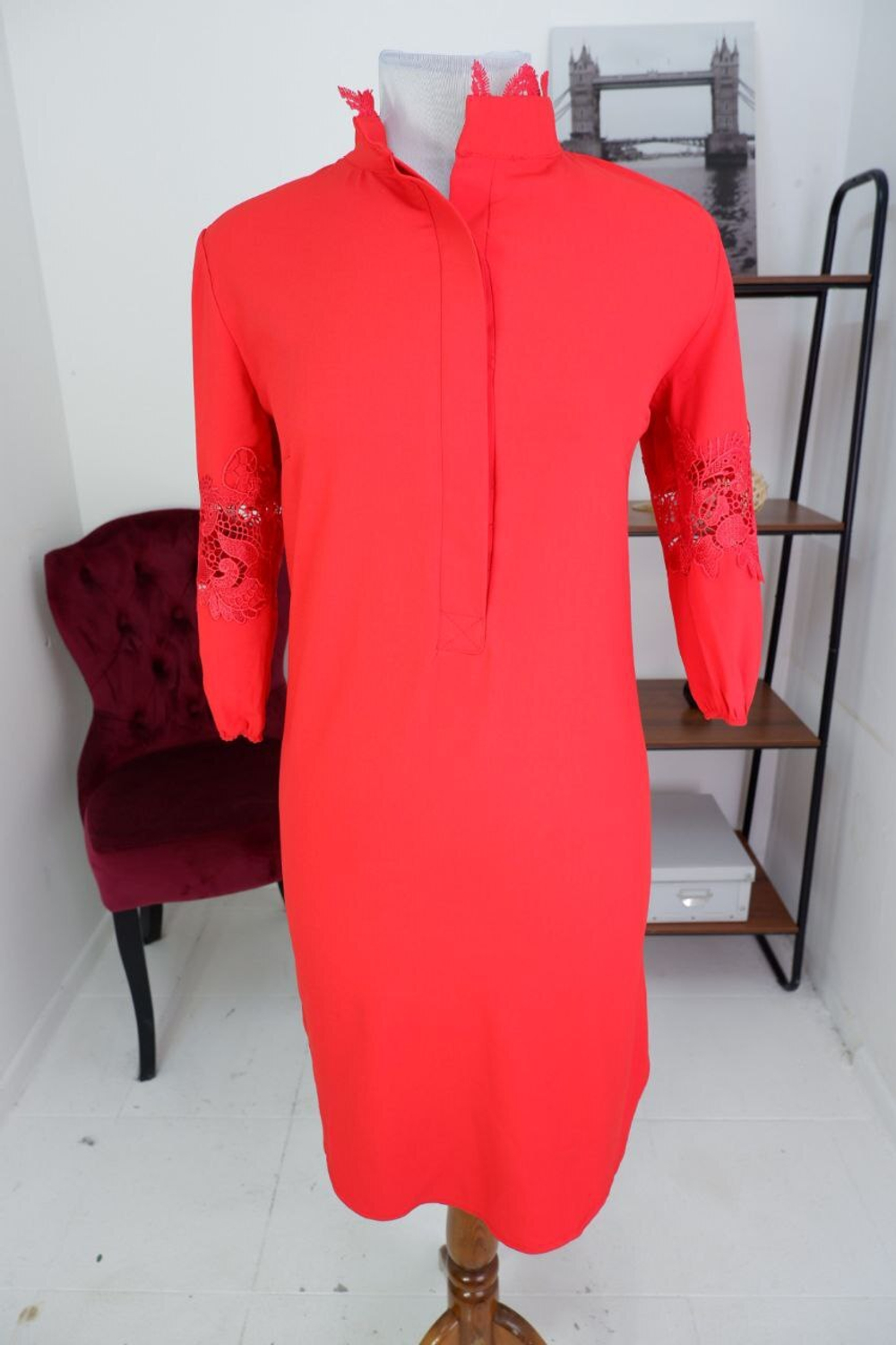 Платье ISMA для яркого образа 42 размер, новое