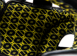 UFC Шлем с защитой щек на шнуровке черный - S\M