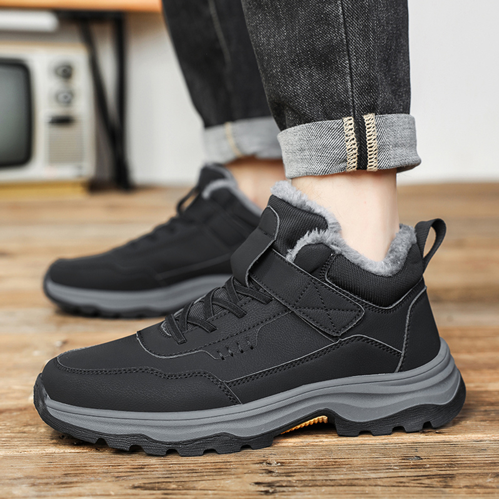 CHENGSHILUOTUO Elderly Insulated Shoes Men"s