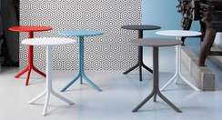 Регулируемый пластиковый стол Spritz Ø60 см, голубой